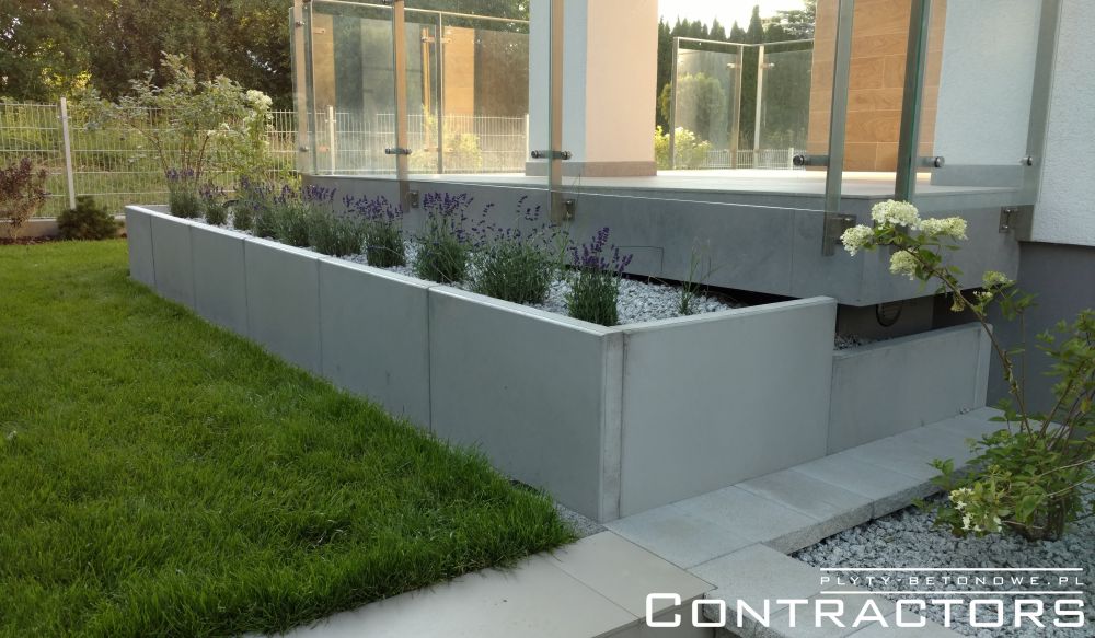 Płyty ogrodowe z betonu architektonicznego